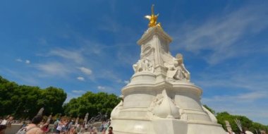Hareket videosu Victoria Memorial Londra yörüngesinde