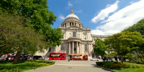 Motion Video Double Decker Busses Front Pauls Cathedral London — Stock video