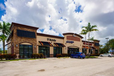Davie, FL, USA - July 30, 2022: T Mobile cellular phone and service store Davie FL