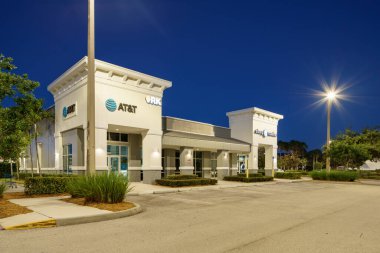Stuart, FL, USA - August 6, 2022: Atnt cellular phone and service provider Pineapple Commons Stuart FL