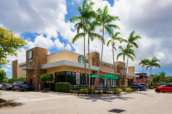 Davie Usa July 2022 Davie Center Lakeside Town Shores Starbucks —  Fotos de Stock