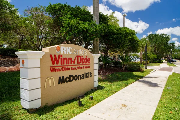 Miramar Usa July 2022 Centers Winn Dixie Supermarket Sign Entrance — Stok Foto