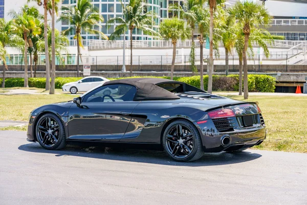 Photo Audi Spyder Sports Car Shot Outdoors Miami — 图库照片