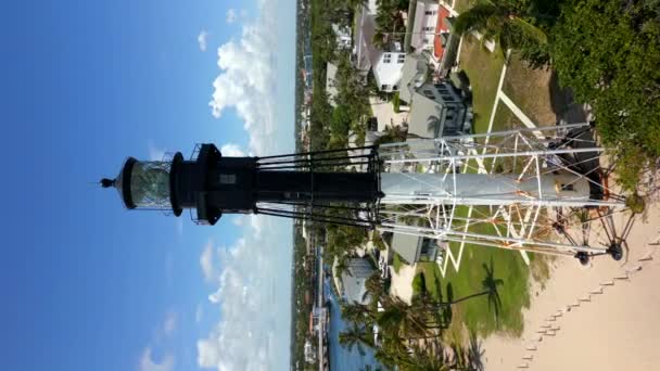 Vertical Aerial Orbit Hillsboro Lighthouse Usa — Stockvideo