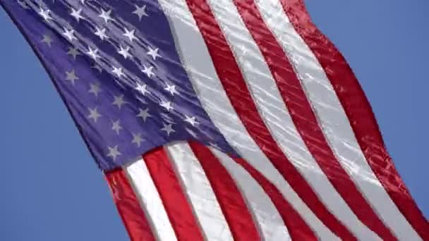 Video American Flag Blue Sky — Vídeo de stock