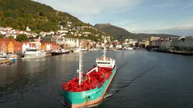 Bergen Norveç 'ten kalkan hava video tankeri gemisi.