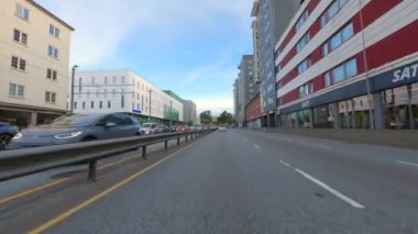 2022 dolaylarında Bergen Norveç otoyolu görüntüleri.