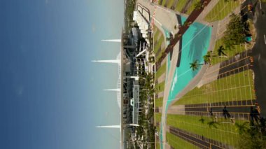 Miami Hard Rock Stadyumu 4k dikey hava aracı videosu