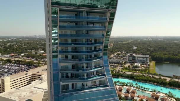 Hard Rock Hotel Oasis Tower Hollywood — стоковое видео