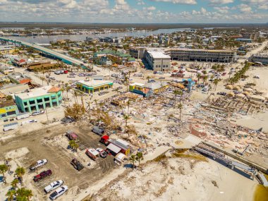 Ian Kasırgası sonrası Fort Myers Plajı 'nda büyük yıkım