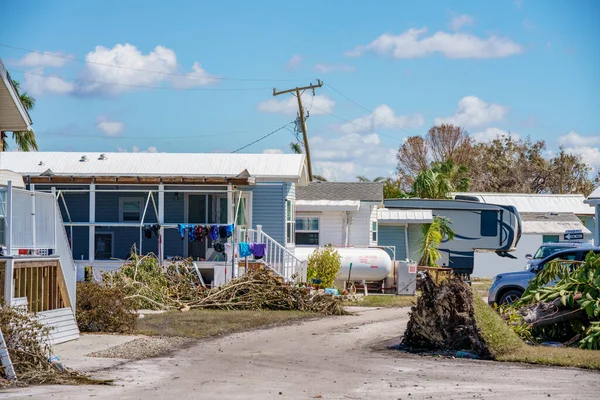 被飓风Ian Fort Myers Fl摧毁的移动房屋 — 图库照片