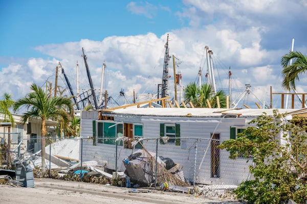 被飓风Ian Fort Myers Fl摧毁的移动房屋 — 图库照片