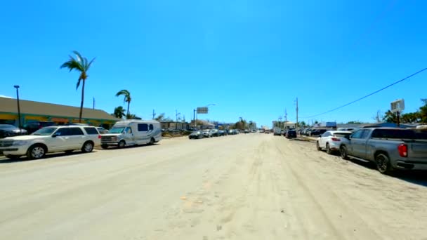 기사보기 허리케인 포트마이어스 해변에 접근하는 칼로스 San Carlos Island — 비디오