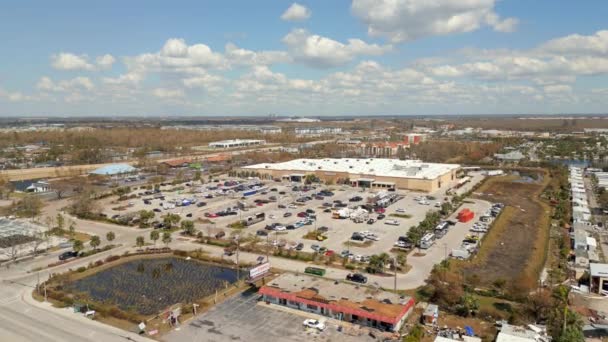 Luchtbeelden Fort Myers Walmart Supercenter — Stockvideo