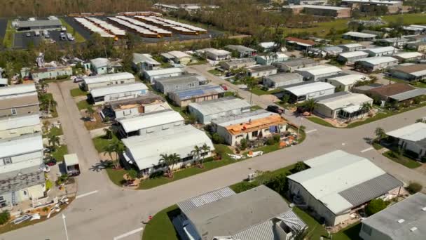 Casas Móviles Con Techos Arrancados Del Huracán Ian Fort Myers — Vídeos de Stock