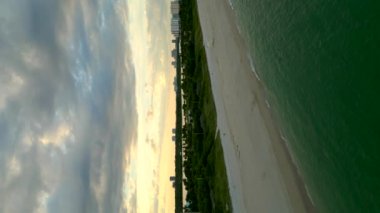 Dikey İHA videosu Miami Beach Haulover FL 4k