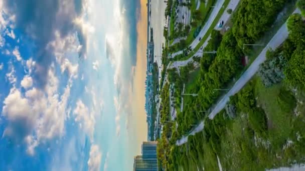 Verticale Miami Beach Luchtfoto Hyperlapse Video — Stockvideo