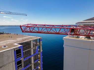 Port Charlotte, FL, ABD - 8 Ekim 2022 Sunseeker Resort Charlotte Harbor vinci Ian Kasırgası 'ndan ağır rüzgarlar yüzünden çöktü