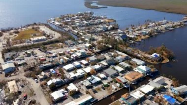 Hava üssü Matlacha FL Kasırgası Ian 4k 24 peni