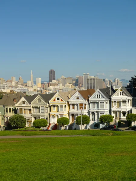 Casas victorianas en Alamo Square —  Fotos de Stock