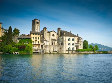San giulio Adası