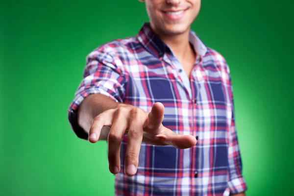 Mann kneift oder drückt imaginären Knopf — Stockfoto