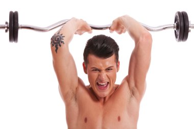 güçlü kas adam ağırlık kaldırma