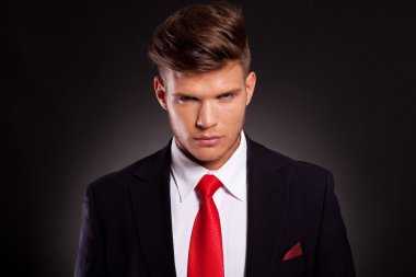 iş adamı threateningly arıyorum