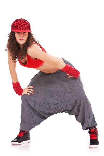 Danseuse avec casquette hip hop et pantalon large — Photo