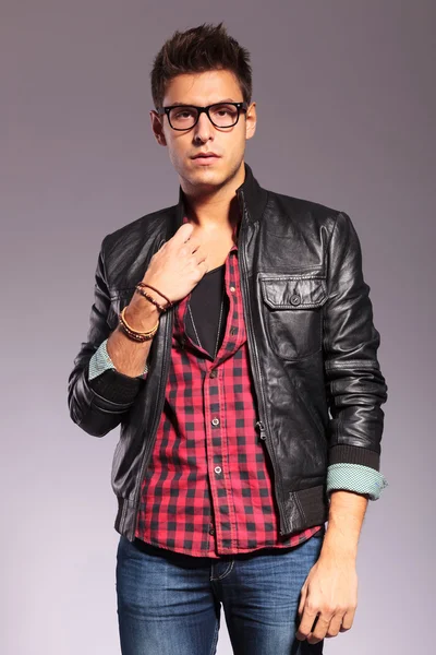 Young man with leather jacket — Stock Photo, Image