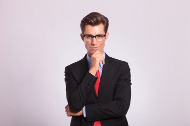 dalgın genç iş adamı