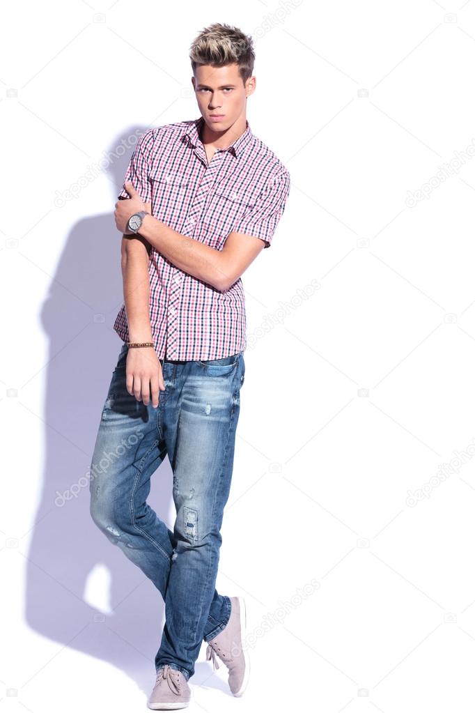 Photographs pose | Men casual, Casual button down shirt, Poses