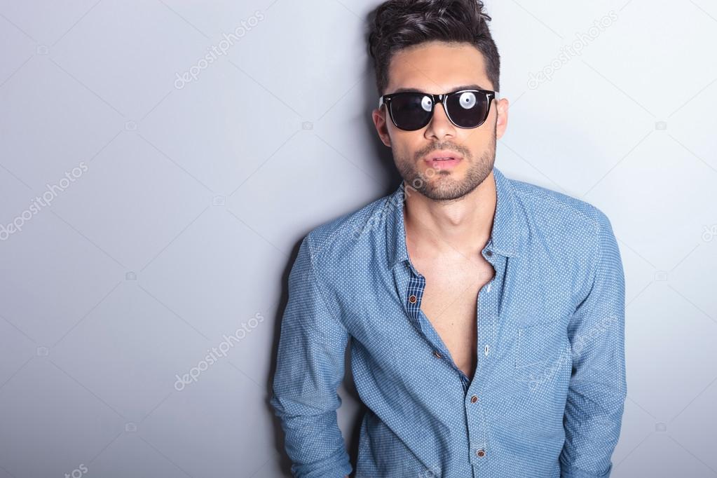 casual man portrait with sunglasses