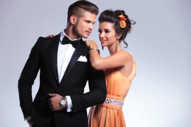 erkeğin arkasında bir kadın moda Çift