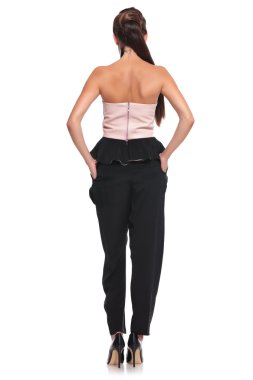 Arkadan Görünüm genç bir seksi kadın