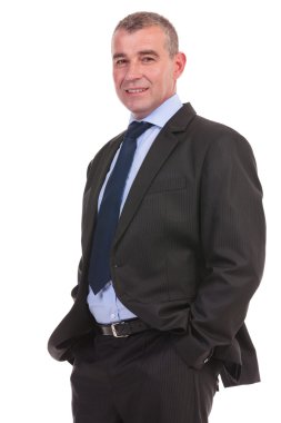 iş adamı ceplerinde iki eliyle