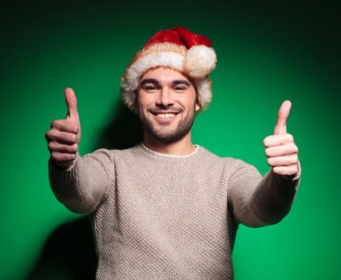 mutlu Noel Baba adam iyi bir jest yapma