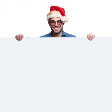 mutlu Noel Baba adam büyük pano sunulması