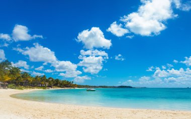 mauritius Adası sürat teknesi ile güzel bir koyda