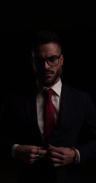Mysterious Man Beard Wearing Eyeglasses Arranging Suit Snapping Fingers Walking — Stock Video