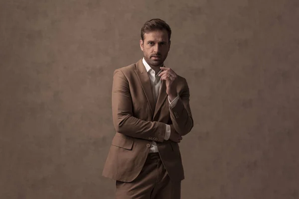 Cool Attractive Businessman Posing His Arms Folded Wearing Suit Brown — Photo