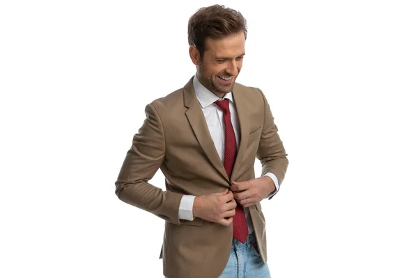 Side View Handsome Businessman Closing His Jacket Looking Away Smiling — Foto Stock