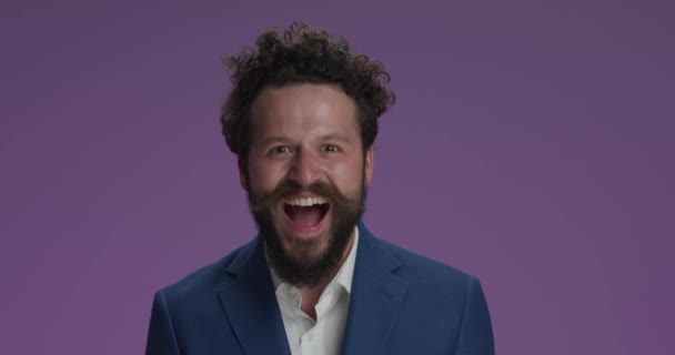 Excited Bearded Man Suit Holding Fists Celebrating Making Crazy Faces — Stock video
