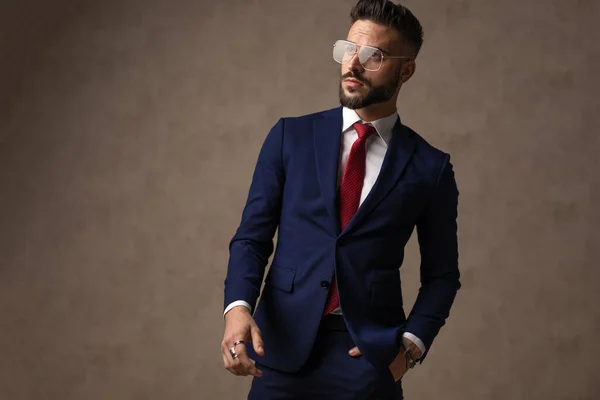 Sexy Businessman Holding One Hand Pocket Wearing Eyeglasses Looking Away — стоковое фото