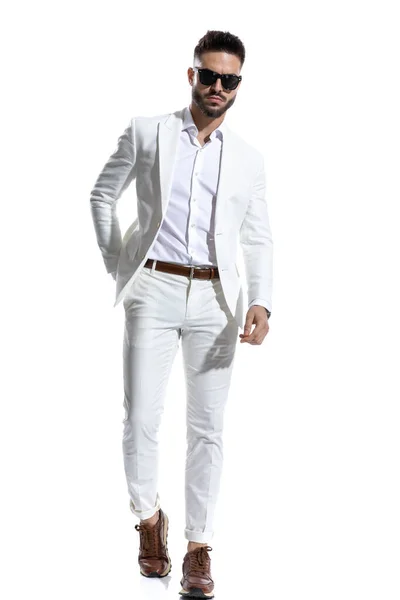 Cool Businessman White Suit Sunglasses Holding Hand Pocket Walking White — Stock Photo, Image