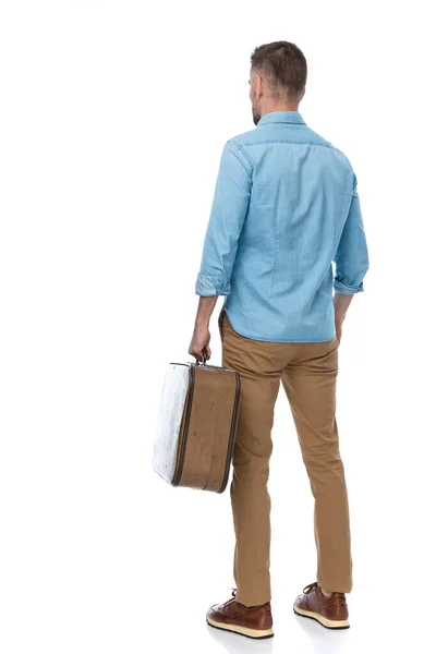 Concept Van Jonge Reiziger Man Met Bagage Genieten Van Zijn — Stockfoto