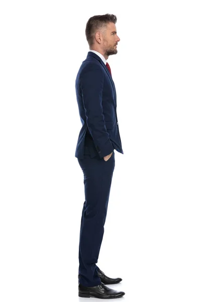 Side View Businessman Waiting Line Holding His Hands Pockets Wearing — Stock Photo, Image