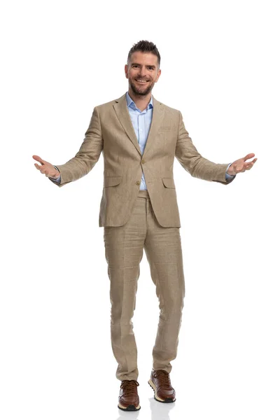 Full Body Picture Confident Businessman Beige Suit Opening Arms Inviting — Foto Stock