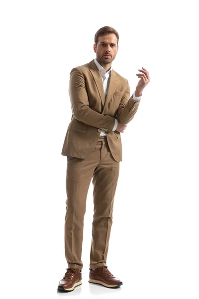 Sexy Fashion Model Holding His Elbow Posing Attitude White Studio — Stock Photo, Image