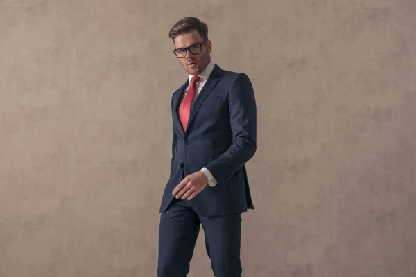 Elegant Man Navy Blue Suit Red Tie Walking Posing Front — Stock Photo, Image